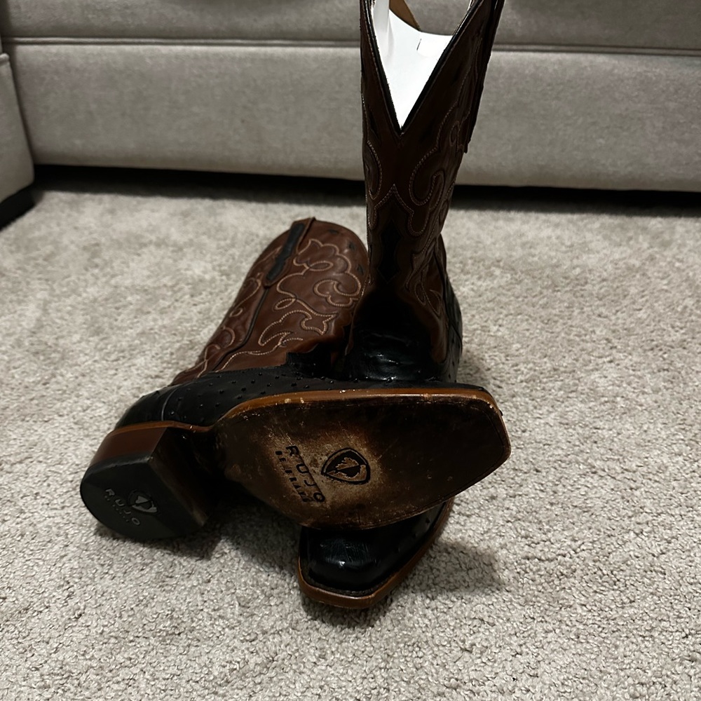 Men’s Rujo Boots - Size 9D